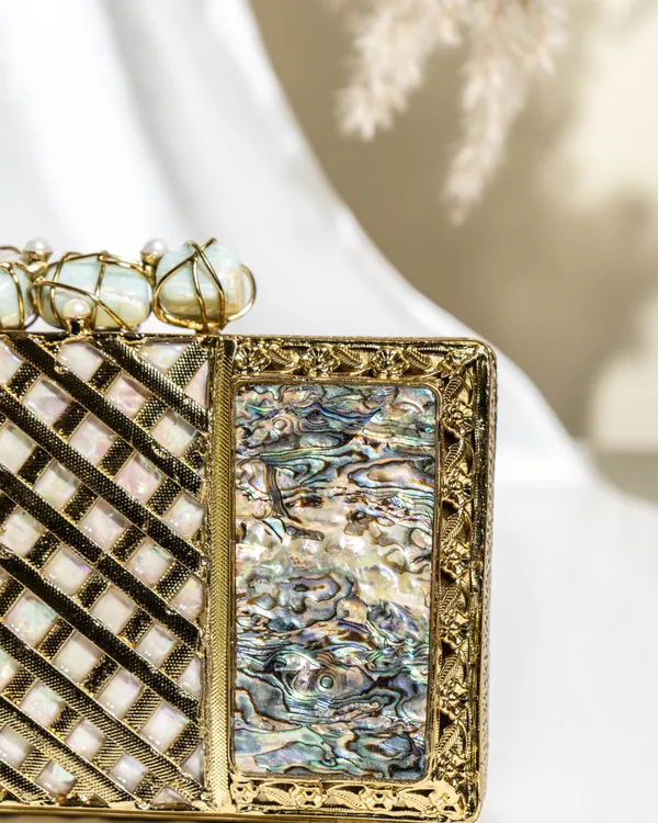 Regal_Mosaic_Shell_Clutch